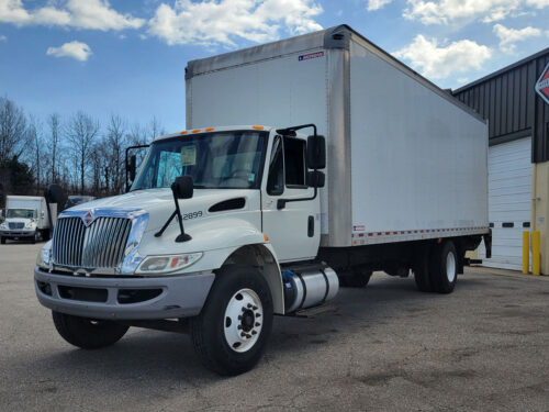 2017 Durastar 4300 - Image 5