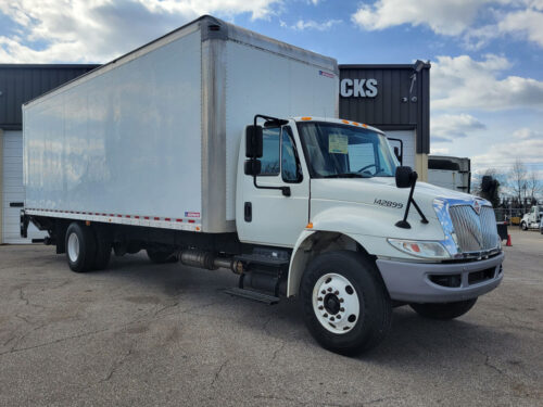 2017 Durastar 4300 - Image 11