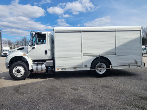 2017 Durastar 4300 - Image 5