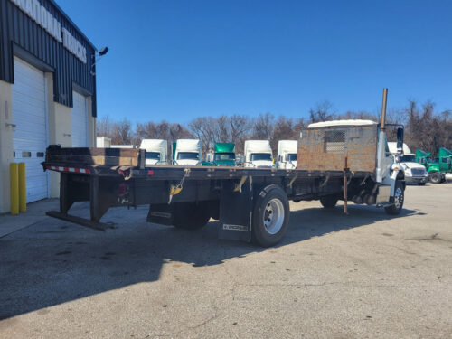 2017 Durastar 4300 - Image 8