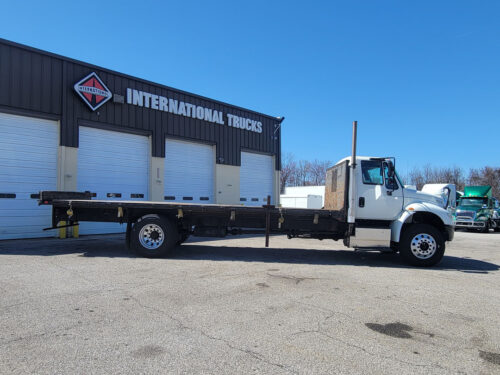 2017 Durastar 4300 - Image 9