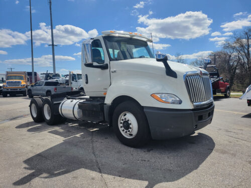 2021 International LT Series 625 | 161604