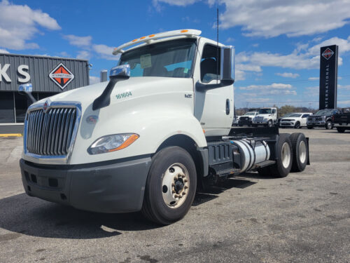 2021 International LT Series 625 | 161604 - Image 4
