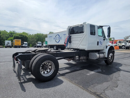 2019 Durastar 4400 - Image 6