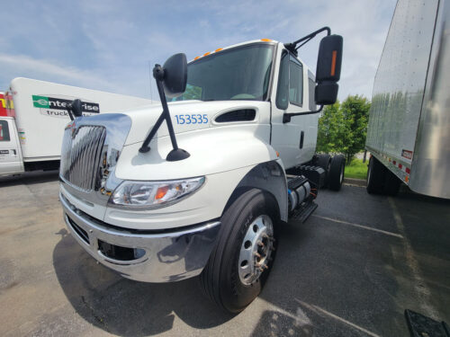 2019 Durastar 4400 - Image 2