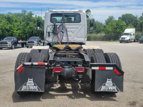 2018 LT Series 625 - Image 7