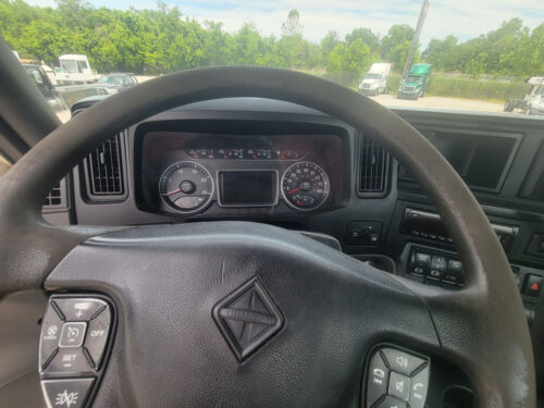 2018 LT Series 625 - Image 11