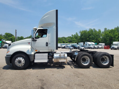 2020 LT Series 625 - Image 5