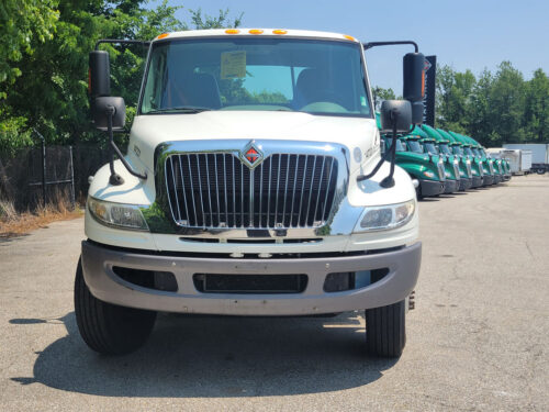 2018 International Durastar 4400 - Image 3