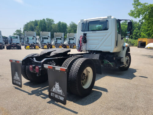 2018 International Durastar 4400 - Image 8