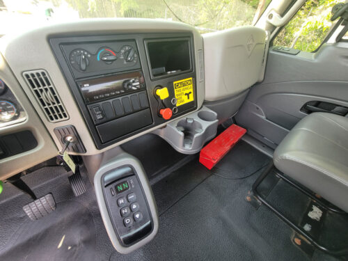 2018 International Durastar 4400 - Image 12