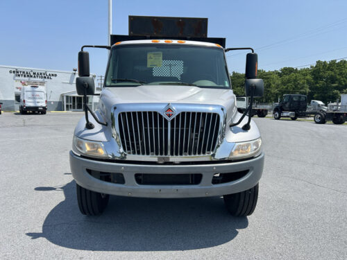 2018 Durastar 4300 - Image 3