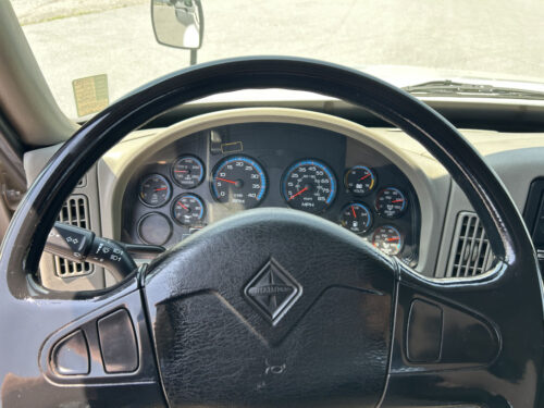 2018 Durastar 4300 - Image 11