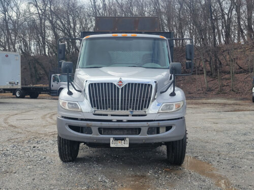 2018 International Durastar 4400 - Image 3