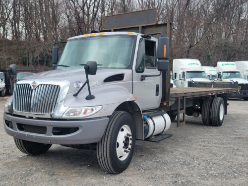 2019 International Durastar 4300 - Image 4
