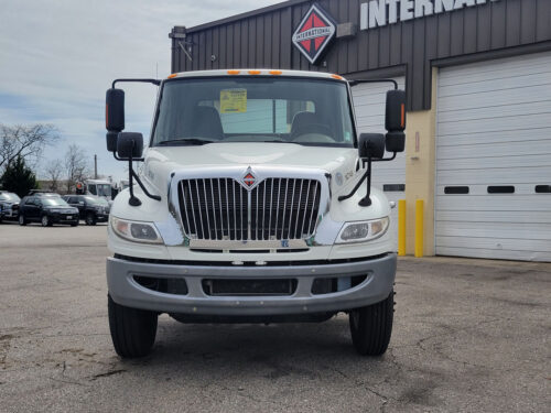 2018 International Durastar 4400