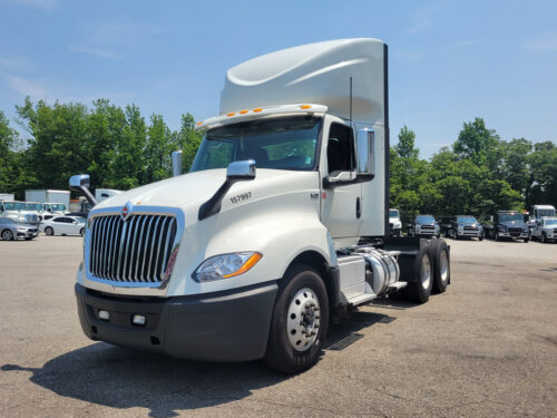 2020 International LT Series 625 | 157997