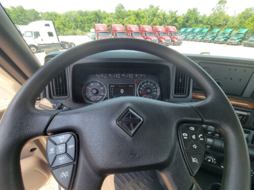 2020 International LT Series 625 | 157997 - Image 12