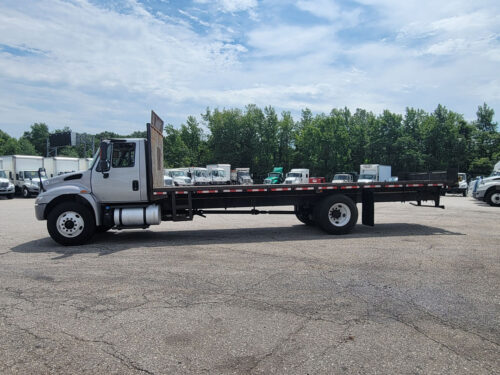 2019 International Durastar 4300 - Image 13