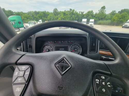 2019 International RH Series 613 | 151993 - Image 11