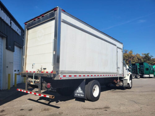 2016 International Durastar 4300 - Image 6