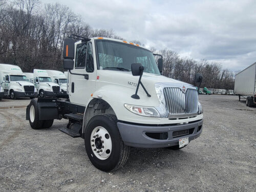 2018 International Durastar 4400 | 147135 - Image 2