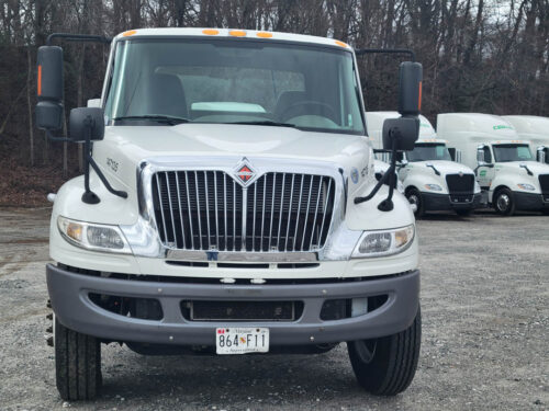 2018 International Durastar 4400 | 147135 - Image 3