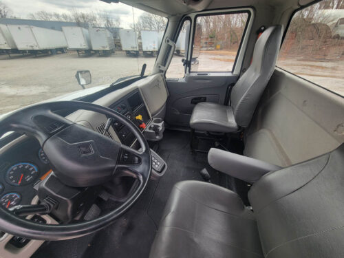 2018 International Durastar 4400 | 147135 - Image 10