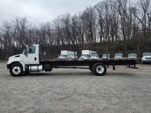 2017 International Durastar 4300 - Image 5