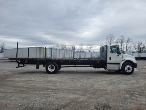 2017 International Durastar 4300 - Image 9