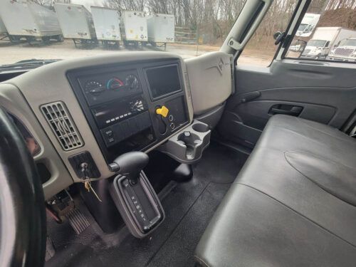 2017 International Durastar 4300 - Image 11