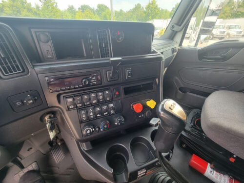 2019 International LT Series 625 | 149680 - Image 9