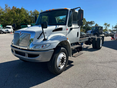 2018 International Durastar 4300