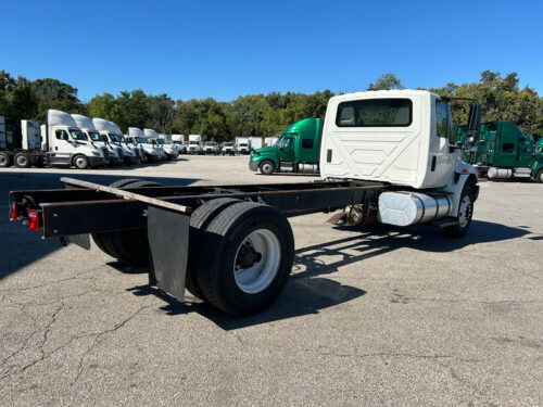 2018 International Durastar 4300 - Image 8